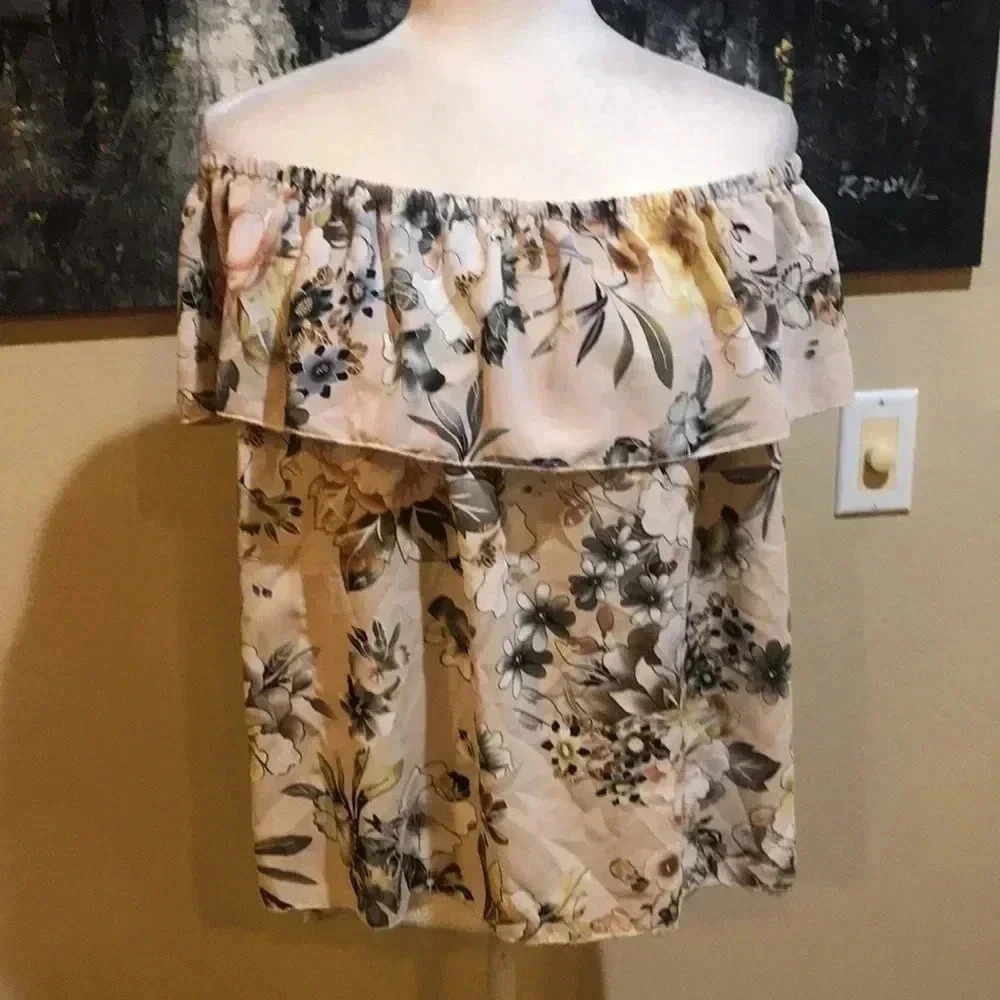 I JEANS BY BUFFALO Floral Ruffled Off/On Shoulder Blouse-Size CL